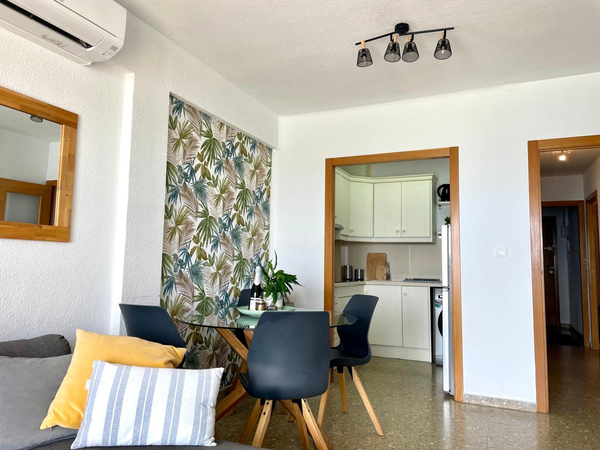 Sunflower Residence First Line By The Sea ซานตาโปลา ภายนอก รูปภาพ