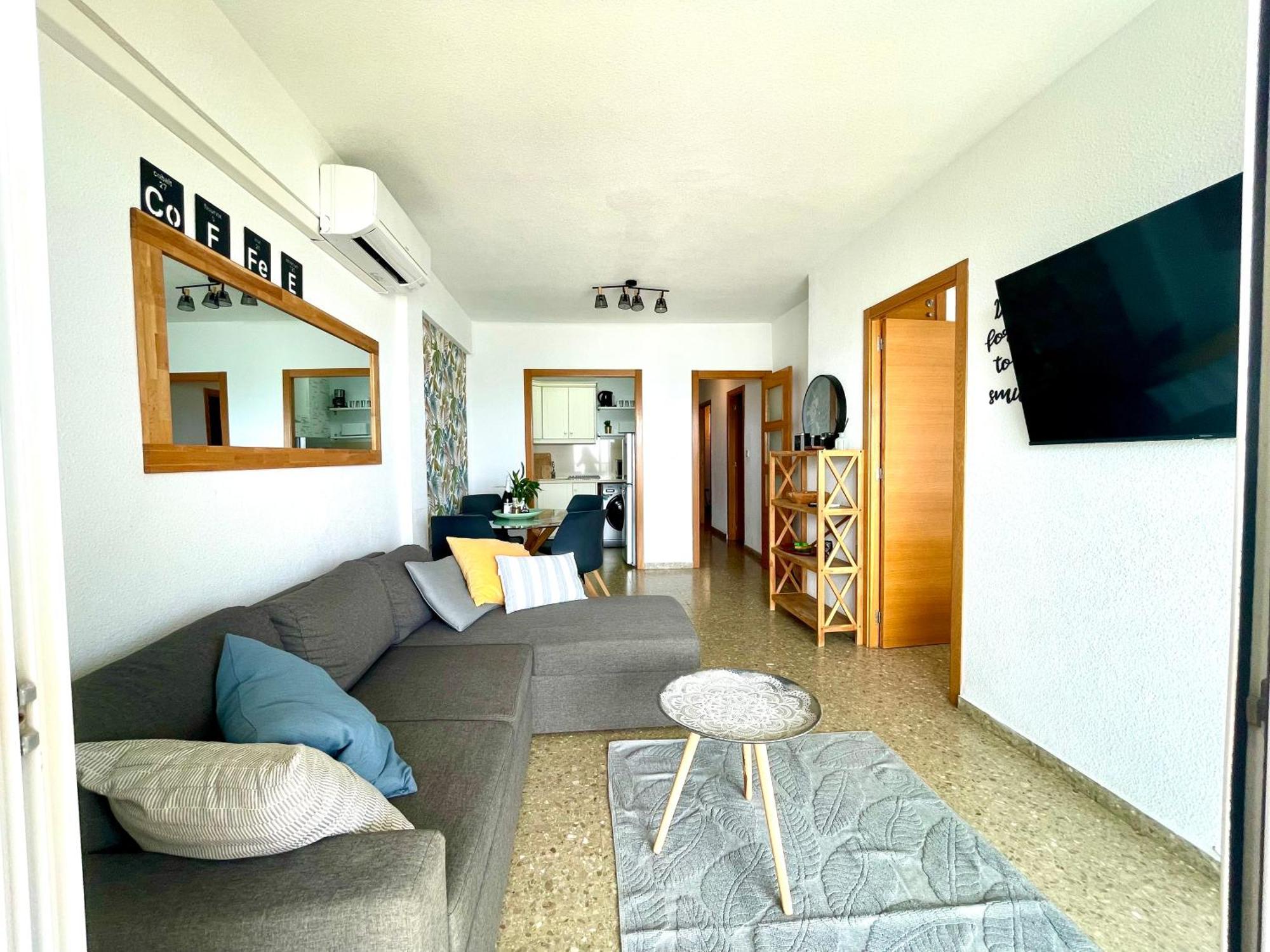 Sunflower Residence First Line By The Sea ซานตาโปลา ภายนอก รูปภาพ