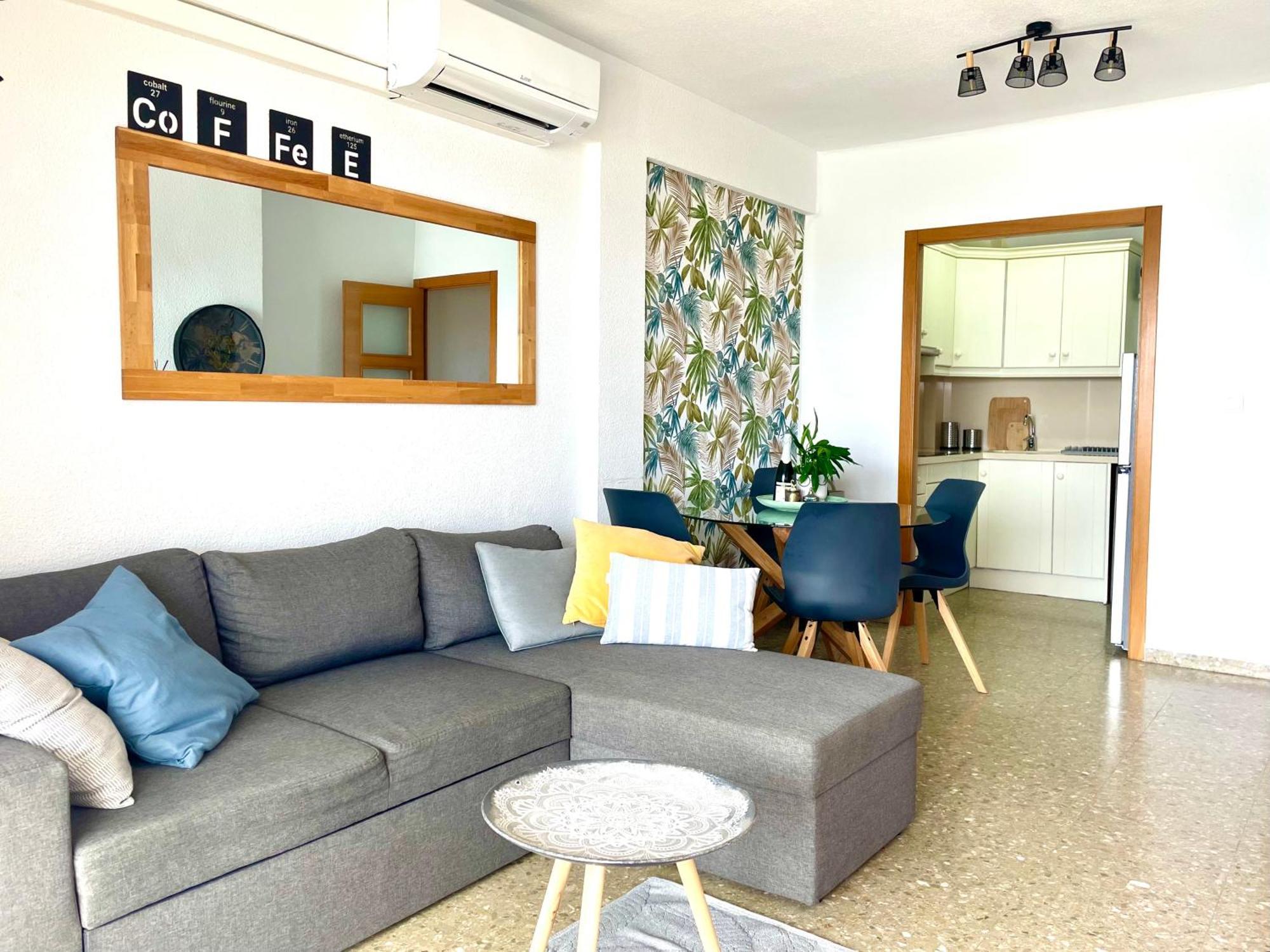 Sunflower Residence First Line By The Sea ซานตาโปลา ภายนอก รูปภาพ